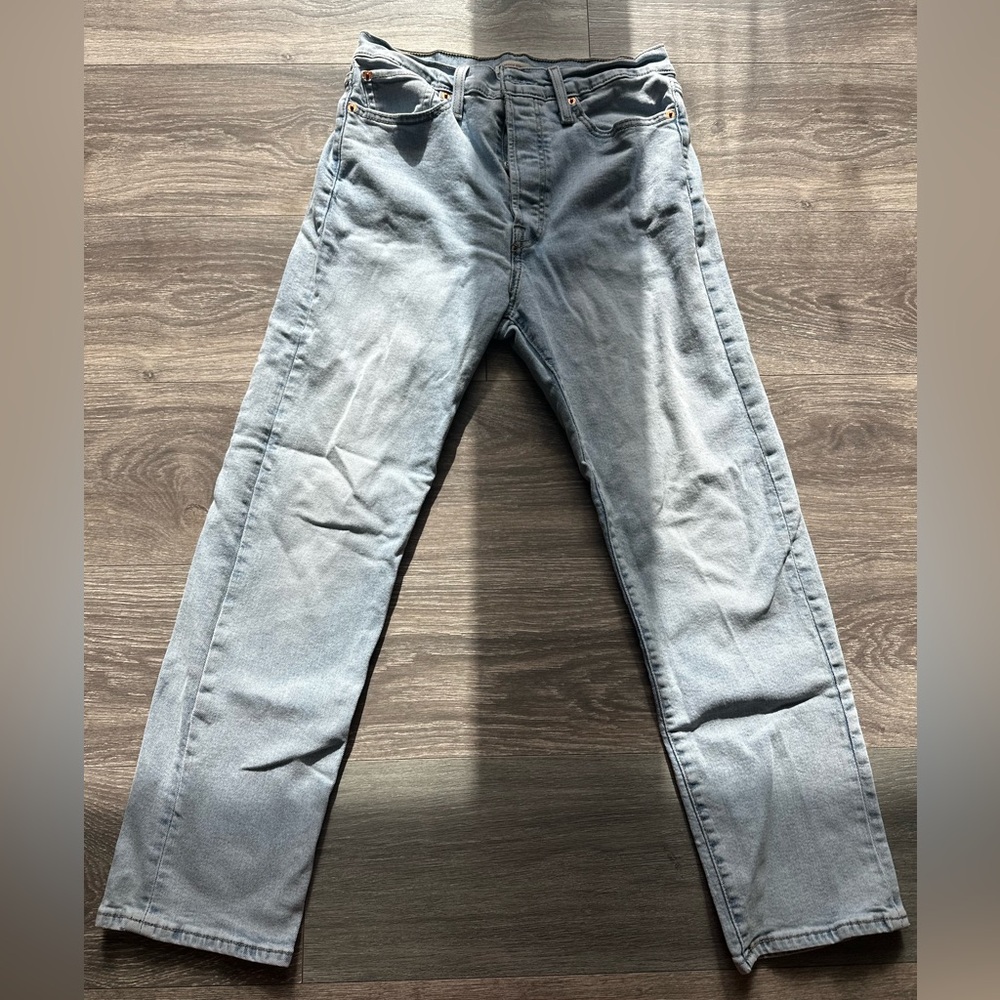 Levi Wedgie Straight size 30